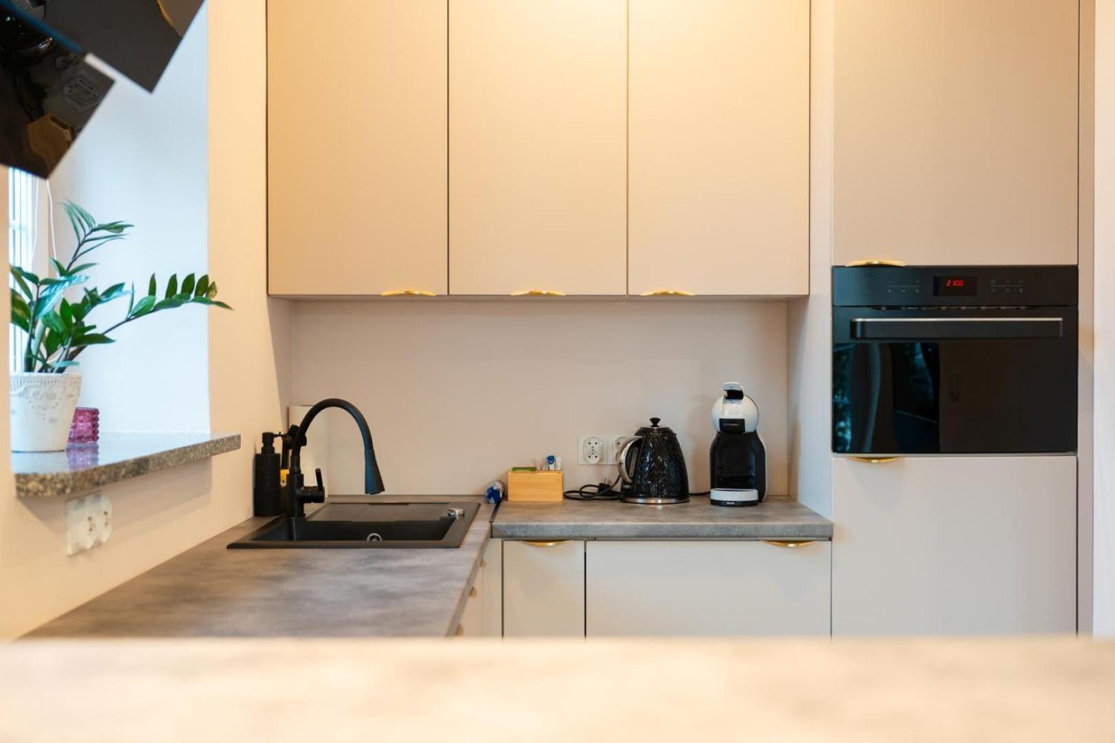Apartament Smile - Z Prywatnym Monitorowanym Parkingiem By Spaceapart Jelenia Góra Eksteriør billede