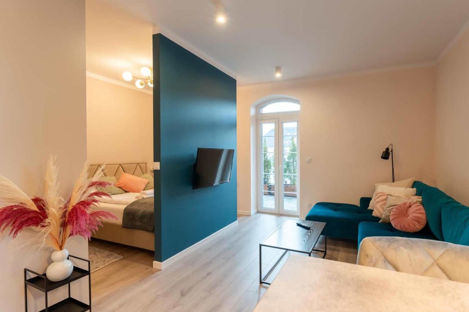 Apartament Smile - Z Prywatnym Monitorowanym Parkingiem By Spaceapart Jelenia Góra Eksteriør billede